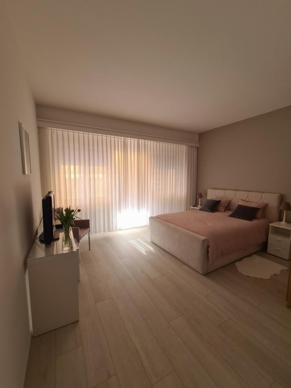 Double Room with Balcony and Lake View